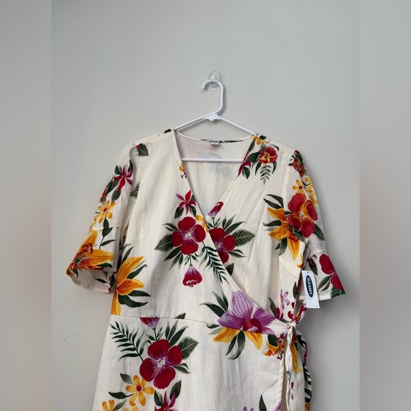 Waist-Difined Bell-Sleeve Faux-Wrap Dress for Women, white floral, Size L - Picture 4 of 12